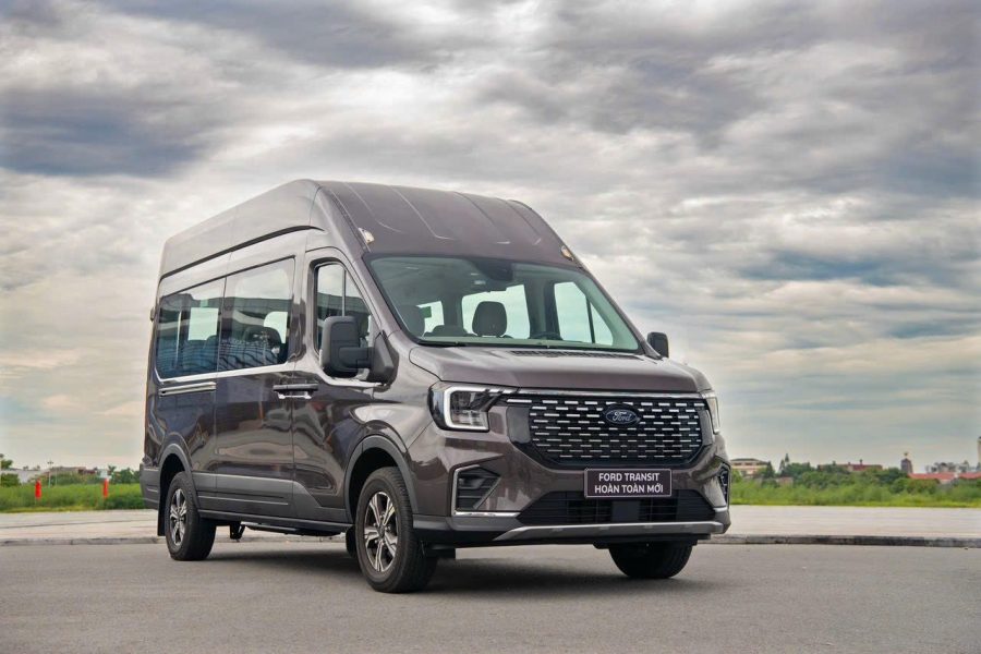 ford transit premium 16 chỗ